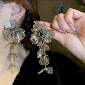 Flower Rhinestone Earrings